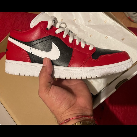 Air Jordan 1 Lows Chicago Flip